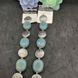 NWT Acrylic Beads